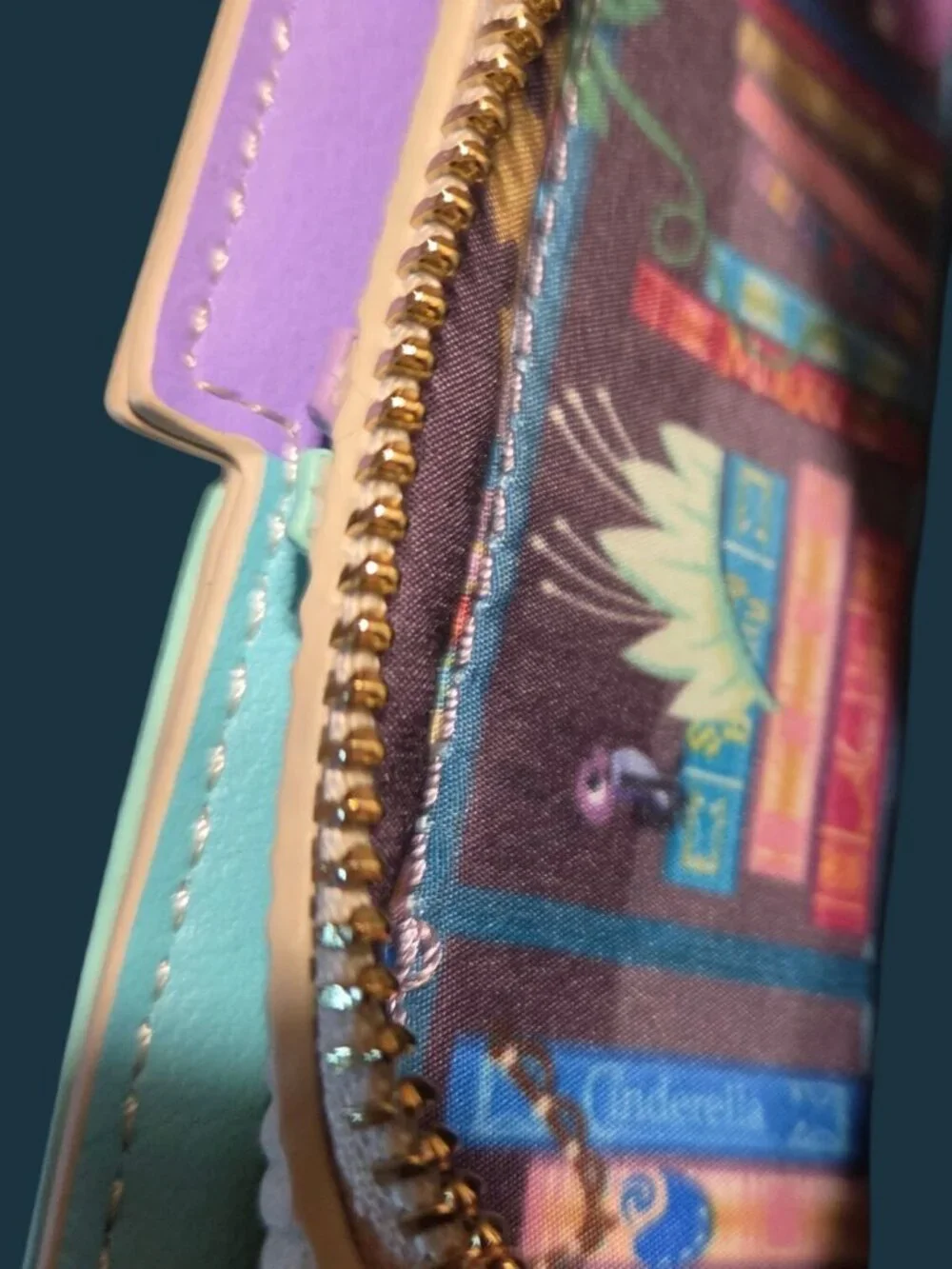 Stitch Shoppe Loungefly Disney Princess Books Volume 2 Crossbody Bag New w/Pin
